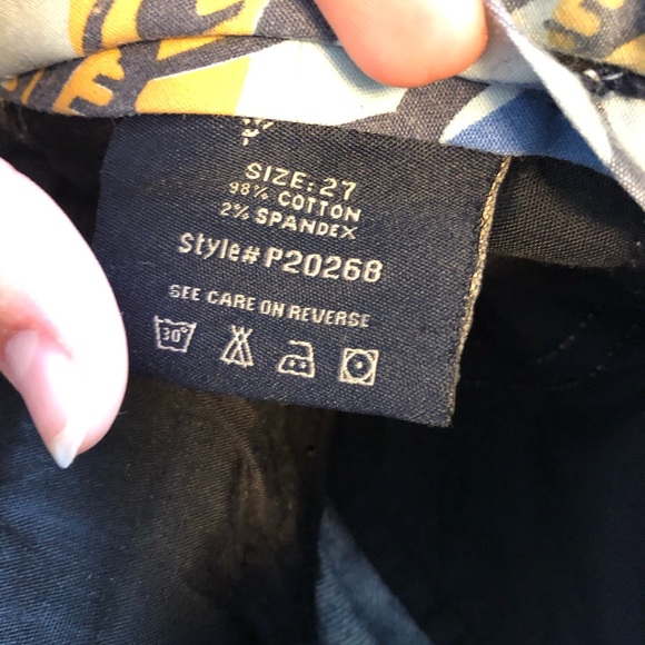 🌟Low Rise Jeans🌟 - Picture 6 of 6